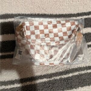 NEW VANNERA HelloMama™ Essential Crossbody
Bum